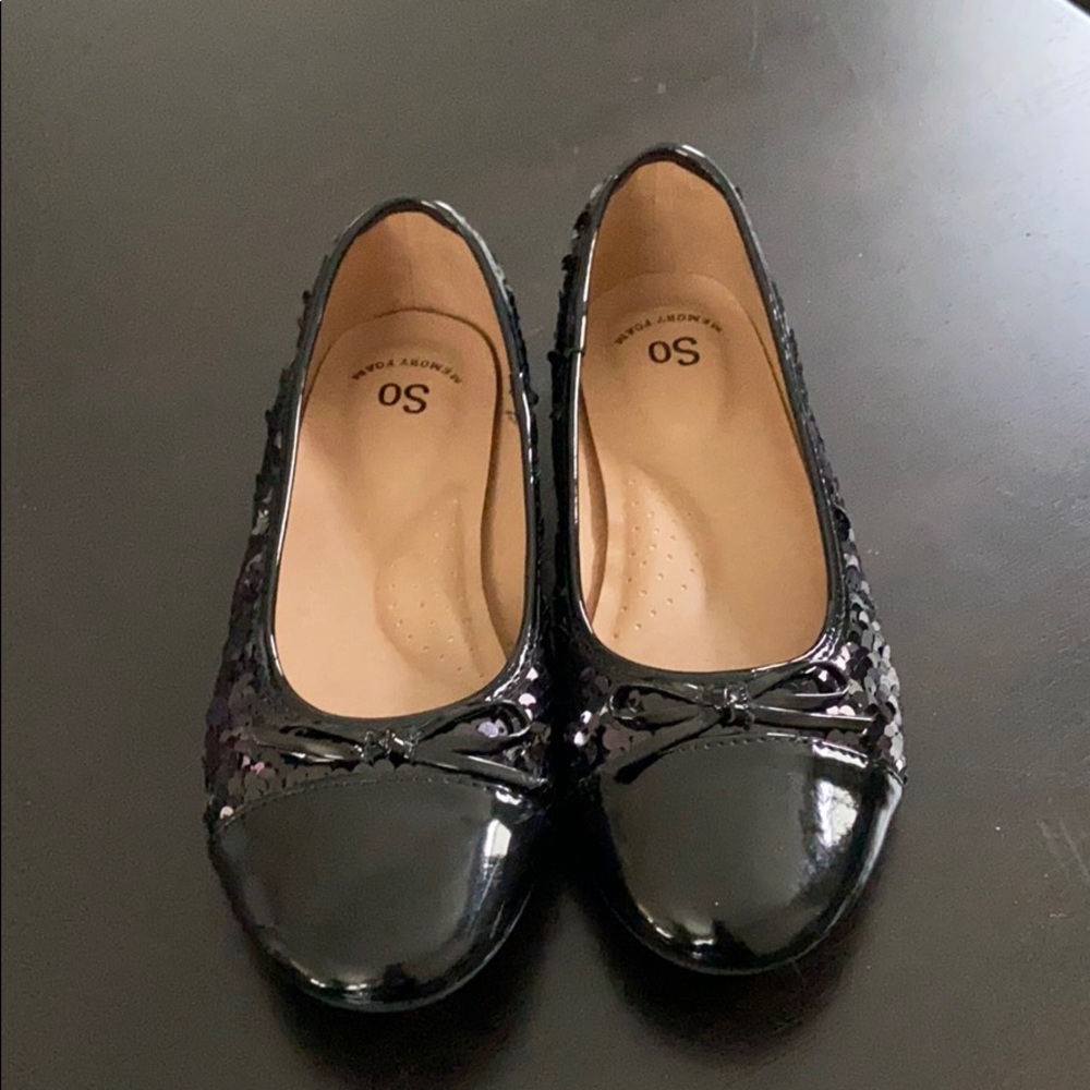 Girls size 3 flats
